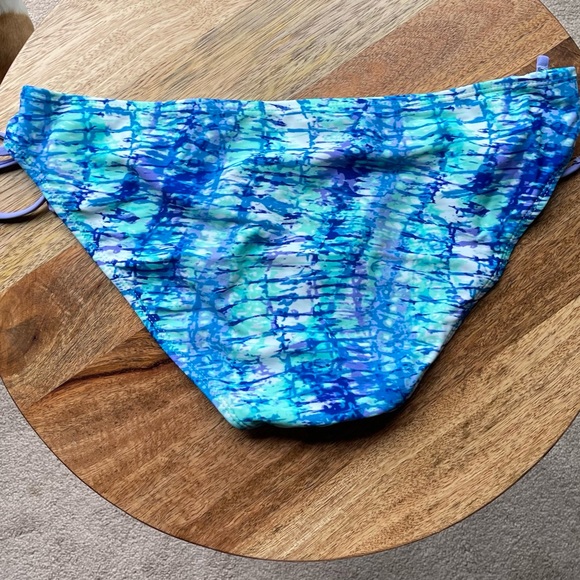 NWOT Women’s Arizona Jean Co Tie Dye String Bikini Bottoms - Picture 5 of 5